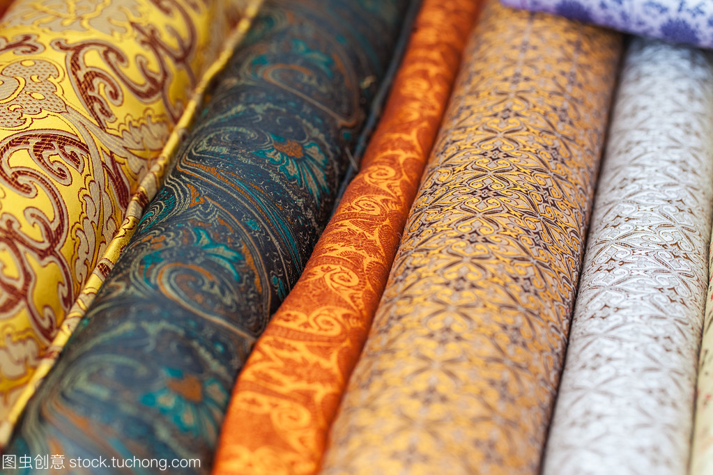 工廠直銷新選擇 卷織物、紡織品與針織品原料批發(fā)深度解析